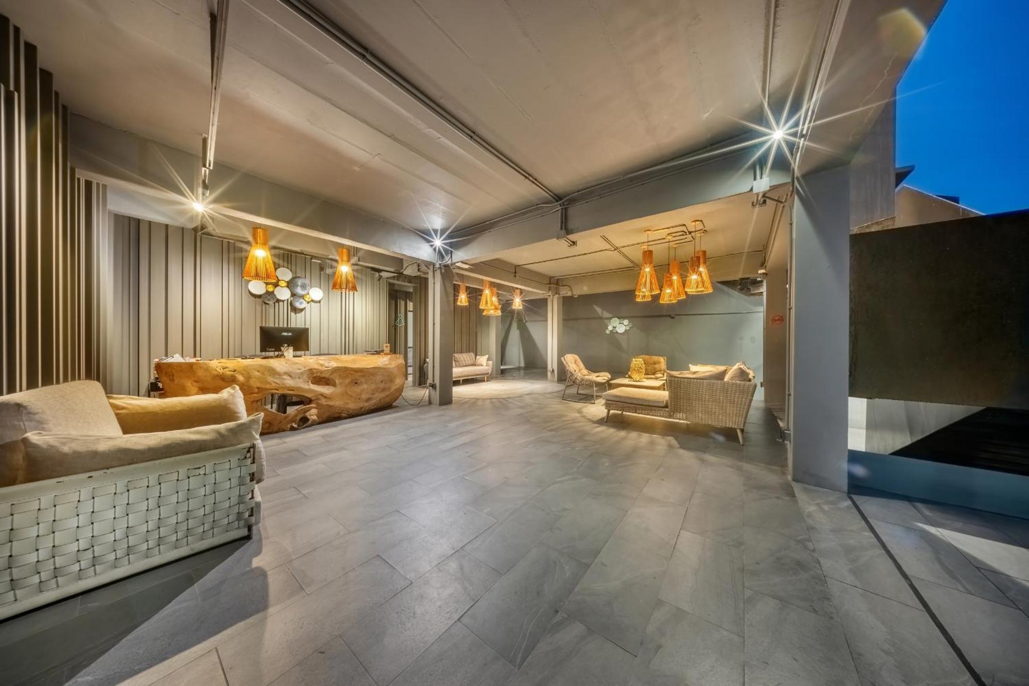 Shin Arch39 Phuket Beach Front - Sha Plus تْشولونْغْ المظهر الخارجي الصورة