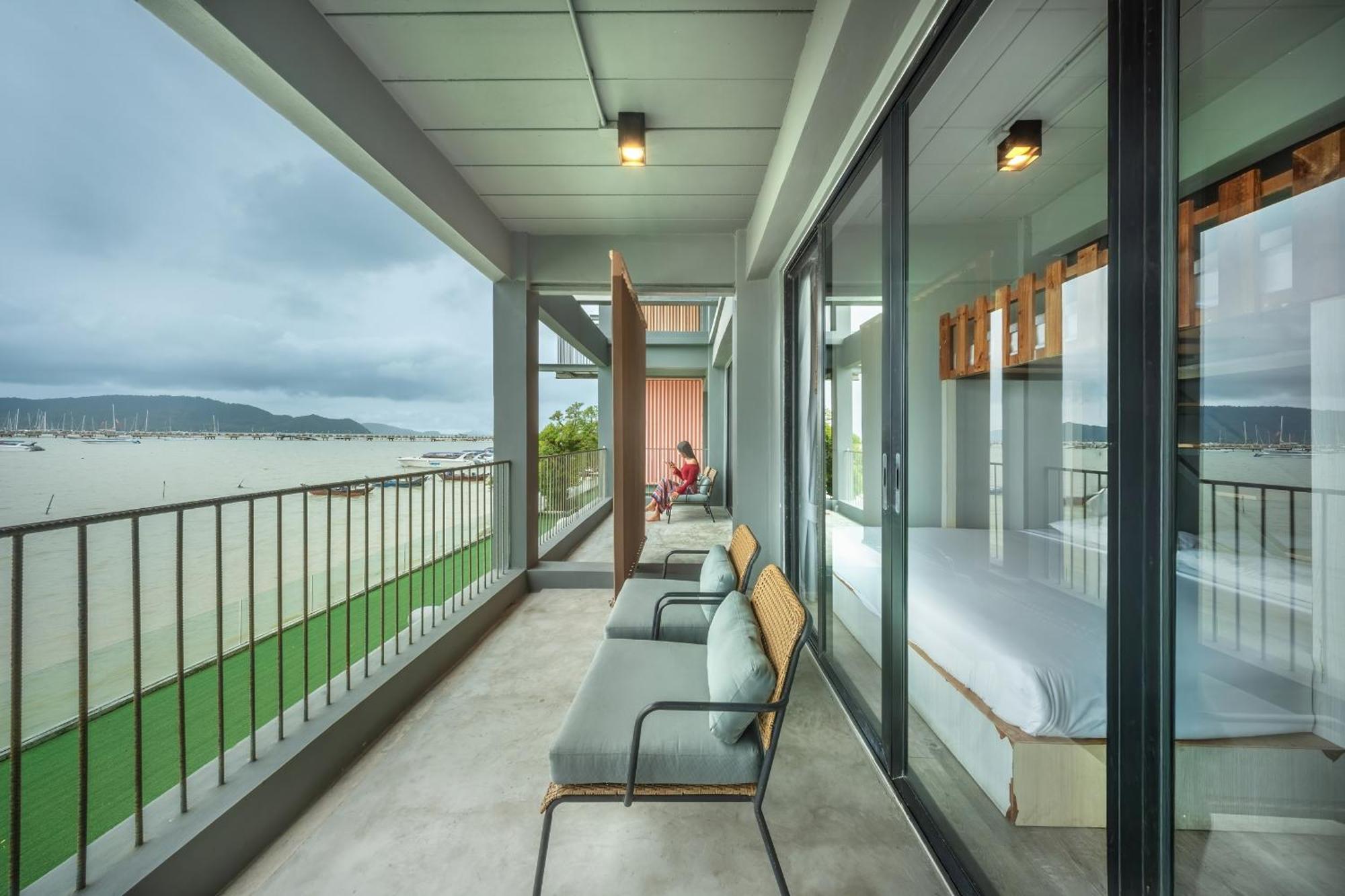 Shin Arch39 Phuket Beach Front - Sha Plus تْشولونْغْ المظهر الخارجي الصورة