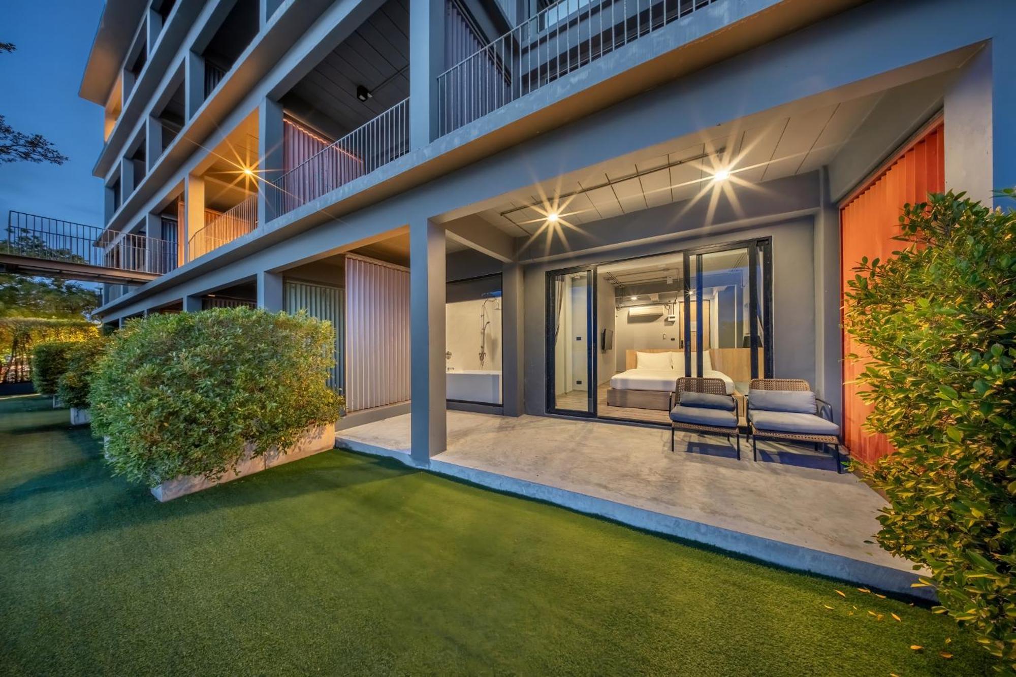 Shin Arch39 Phuket Beach Front - Sha Plus تْشولونْغْ المظهر الخارجي الصورة